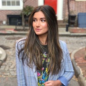 Meet your Posher, Danielle